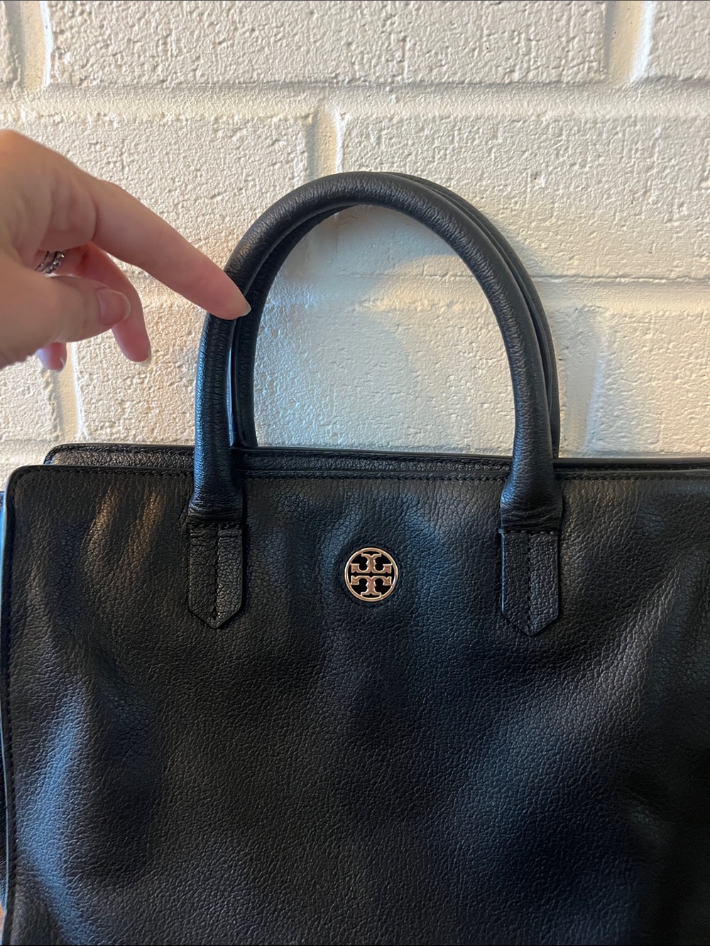 Tory Burch Black Pebbled Leather Satchel with Detachable Strap - Picture 4 of 13